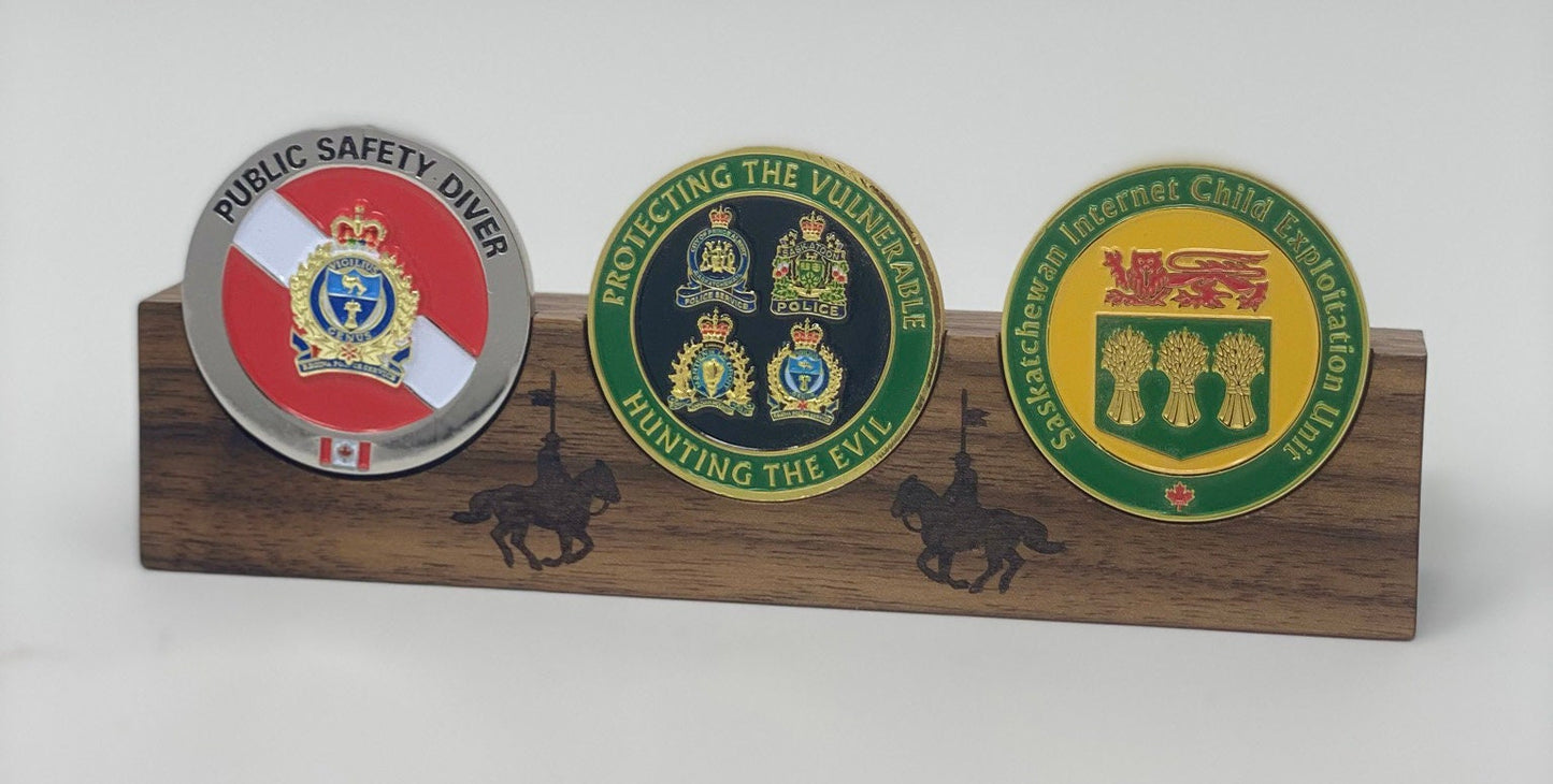 Challenge coin desk display